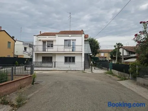 Casa Luminosa in affitto breve a Lugo, zona tranquilla, parcheggio comodo - Image 1