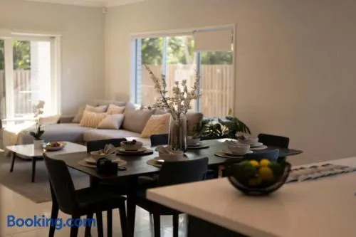 Gallery 5B Family NEW Villa - Image 1