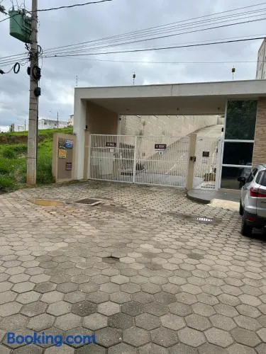 Confortável Apartamento em Condomínio - Image 1
