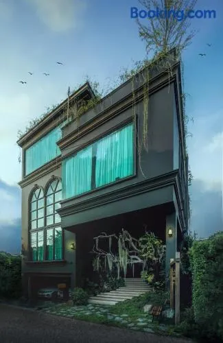 The Black Kingdom - เดอะ แบล็ค คิงดอม - Image 1