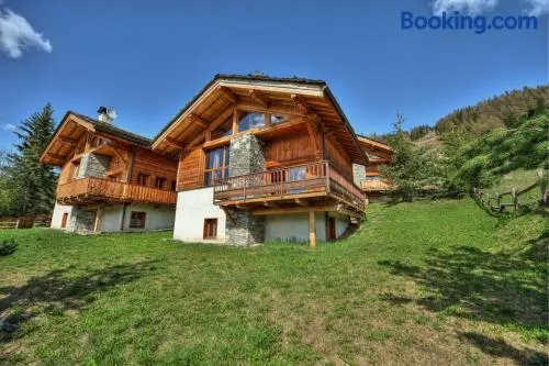 Chalet ALPACA (6-9 pers.) "Le Parchey" Peisey-Vallandry - Domaine Paradiski - Image 1