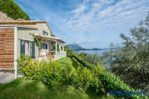 Meganisi Villas - Image 1