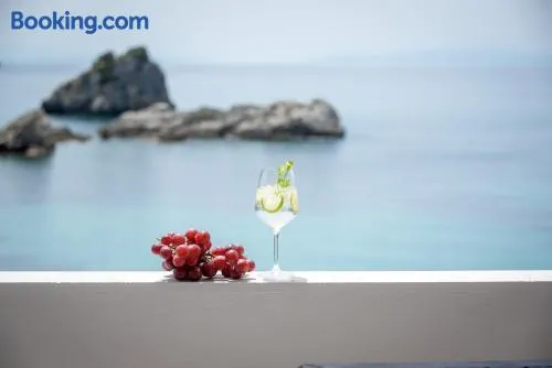 Krioneri Beach Studios - Image 1
