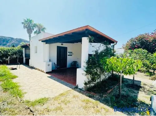 Villa by the Vulcano - 70mq plus large garden and patio - Image 1