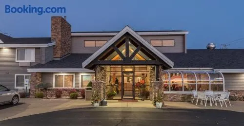 River District Hotel - Image 1