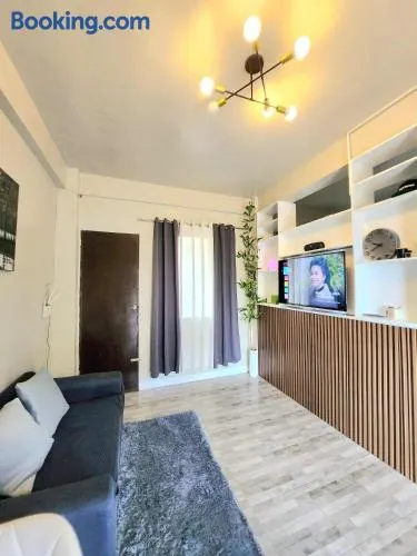 Winters Crib - Image 1
