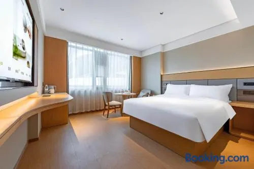 JI Hotel Shanghai Xintiandi - Image 1