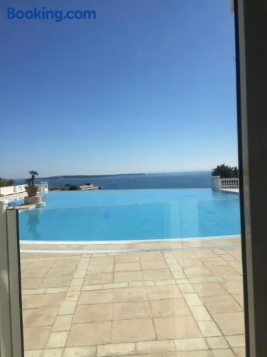 Appartement Lumineux dans Residence avec Piscine - Image 1