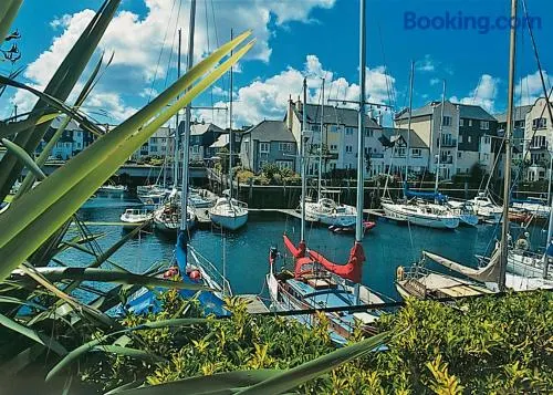 Spinnakers - Image 1