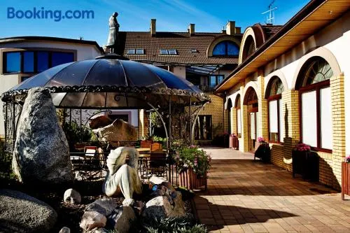 Hotel Everest - Image 1