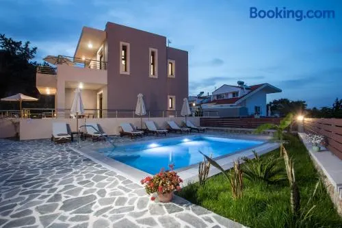 Oasis Luxury Villa - Image 1