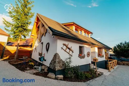 Šumiac Village - Jedinečné ubytovanie s wellnessom pod Kráľovou hoľou - Image 1
