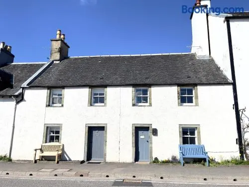 Newton Cottage South - Image 1