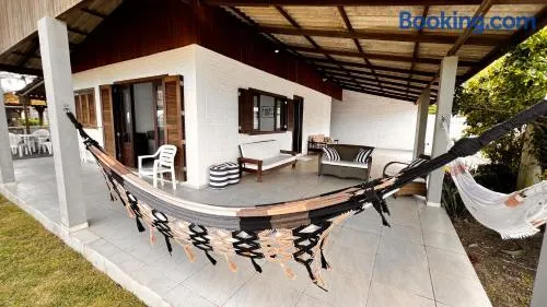Casa em Itapema pé na areia, de frente ao mar - Image 1