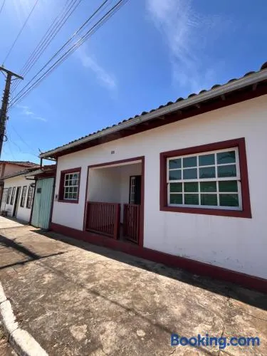 Charmosa casa em Santana dos Montes - Image 1