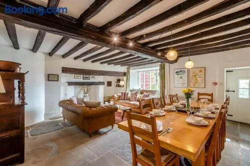 4 Bed in Staveley oc-s33928 - Image 1