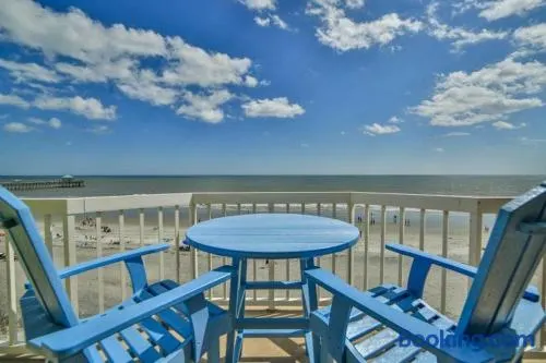411 COV-Penthouse View - Image 1