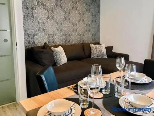 Schöne, neue Ferienwohnung am Rhein und mit Balkon - Image 1