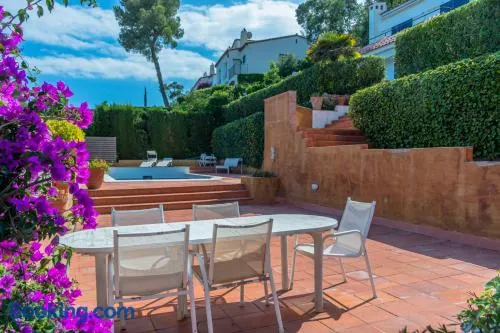 L-3 CALELLA DE PALAFRUGELL 5/ 6 PAX - Image 1