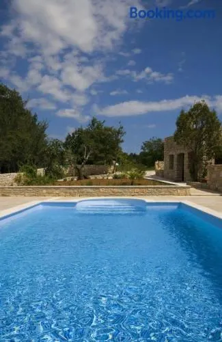 Holiday Home in Paradies - Image 1