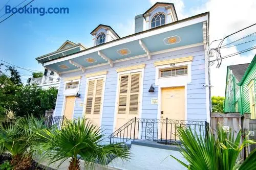 Ursulines Historic Creole Cottage Steps to Qtr E - Image 1
