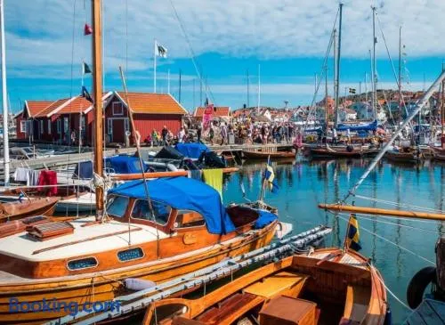 Lägenhet i Skärhamn nära hav och natur! - Image 1