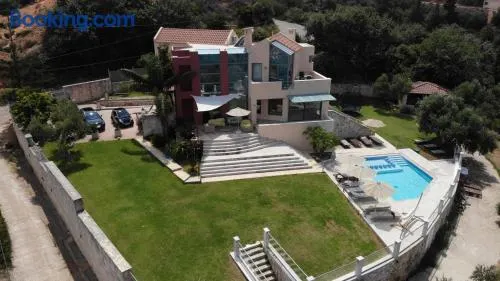 Provarma hills luxury villa gerani - Image 1