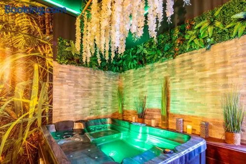 Sweet Uni'vert Jacuzzi - Image 1