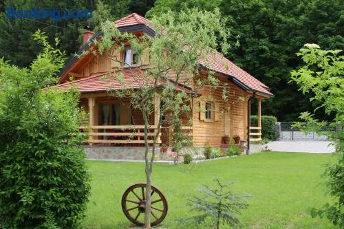 Drvena Hižica - Image 1