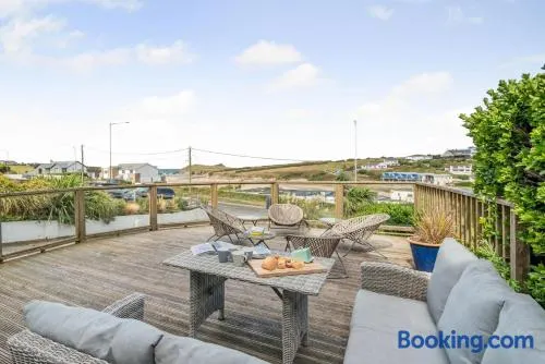 5 Bed in Newquay oc-c33035 - Image 1
