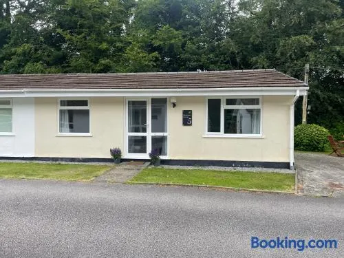 Beekeepers Cottage - Image 1