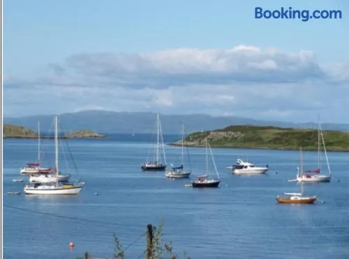 Braeside Craighouse Jura - Image 1