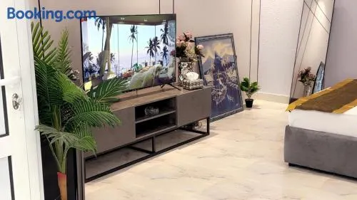 ستديو ديلوكس شمال الرياض المحمديه مدخل خاص وذاتي - Image 1