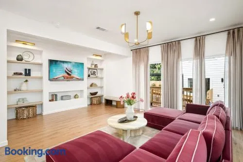Resort-Style, 6BR 6,5BA, Heated Pool & Spa, Game Room - Image 1