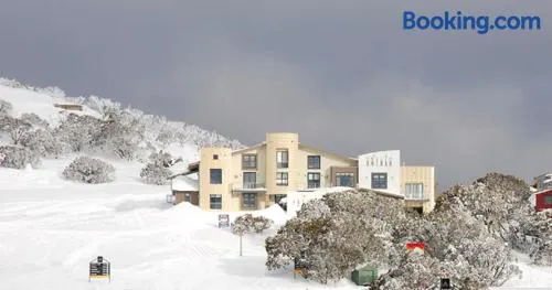 Chalet Hotham 8 - Image 1