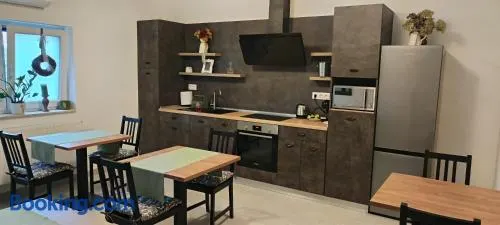 Pingvin Panzió - Image 1