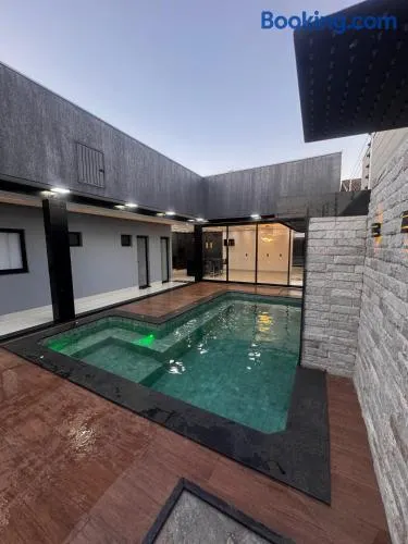 Casa com piscina aquecida Anápolis próximo à Goiânia - Image 1