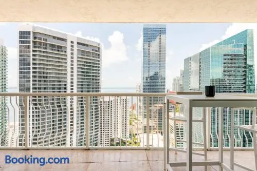 Brickell Center w/City & Bay View + FREE Parking! - Image 1