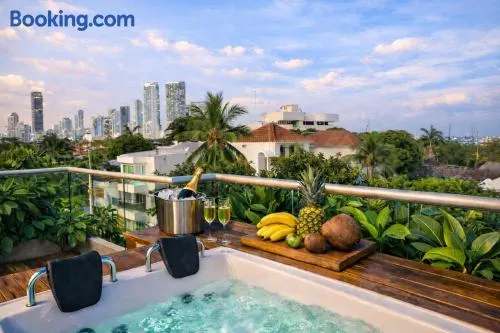 Casa Bambu 4Floors Jacusi & View - nearby Old City - Image 1