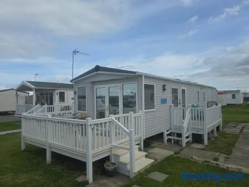3 bedroom Lyons robin hood Rhyl CT2 - Image 1