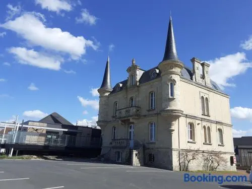 Les Tourelles - Chalets & Chambres en Bord de Mer - Image 1