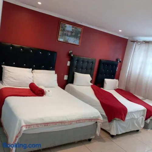 Sunshine Guest House - Image 1