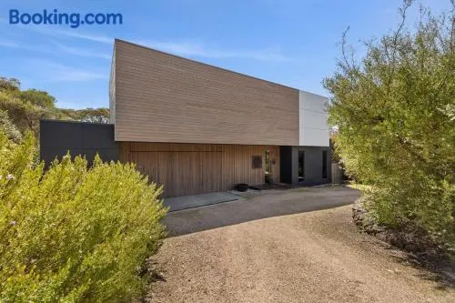 Anglesea Summer Escape - Image 1