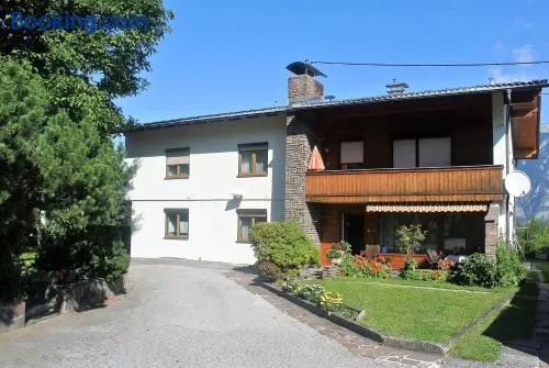 Haus Stratton - Image 1