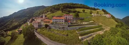 "La Casa dei Gelsi" - Panorama Lodge MONTE GENEROSO - Image 1