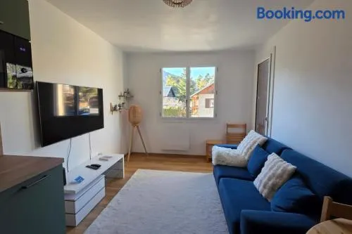 Charming apartment overlooking the valley - Image 1