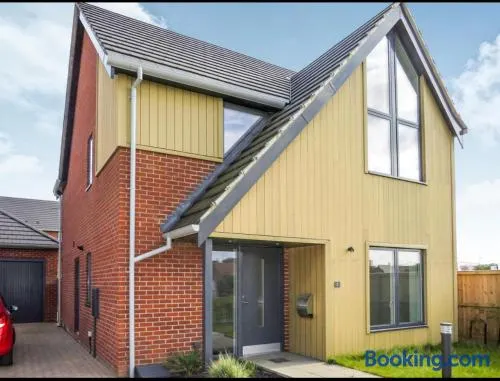 Manor Park View - Image 1