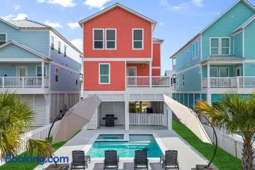 Beachside Cottage, Private pool close to beach - Image 1