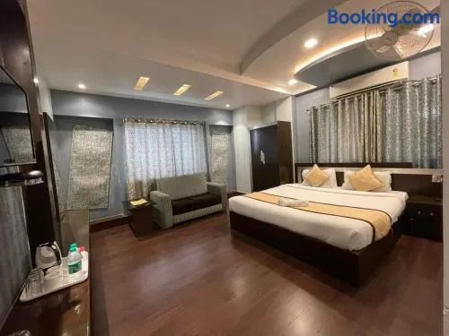 Hotel Sundaram Palace - Image 1