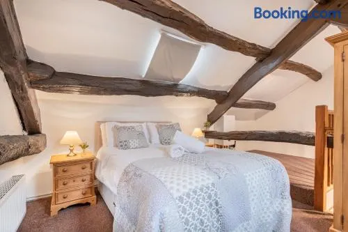 Cottage 2, Old Farmhouse Mews - Image 1